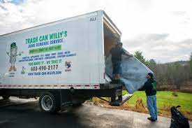 Best Garage Cleanout  in Crestwood, KY